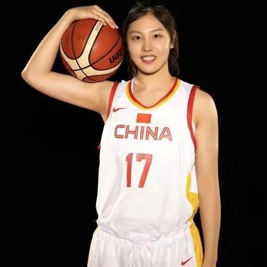 叶辰点头一笑，说：魏亮，你有心了。